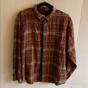 GH BASS & CO MENS RUST PLAID LONG SLEEVE SHIRT
